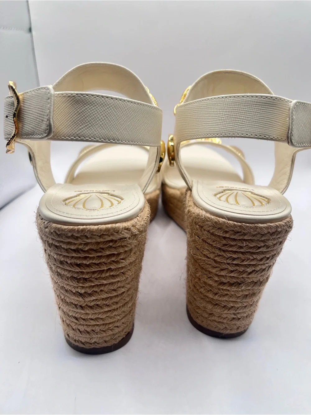 Larroude x Rosewood Madison New Espadrille Women's 8 Cream Wedge Sandals-Shells